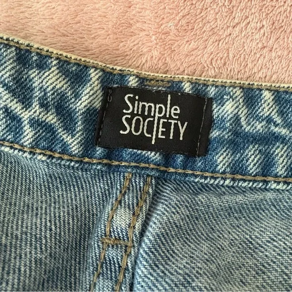 Simple Society Distressed Light Blue Boyfriend Jeans - Picture 9 of 12